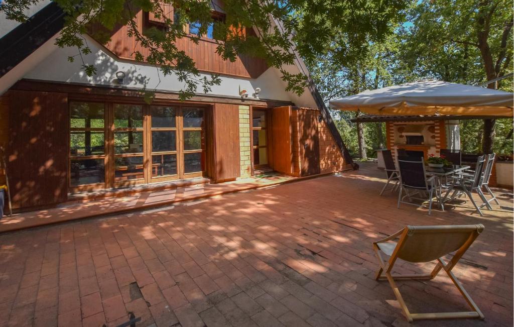 Budova, kde se prázdninový dům nachází