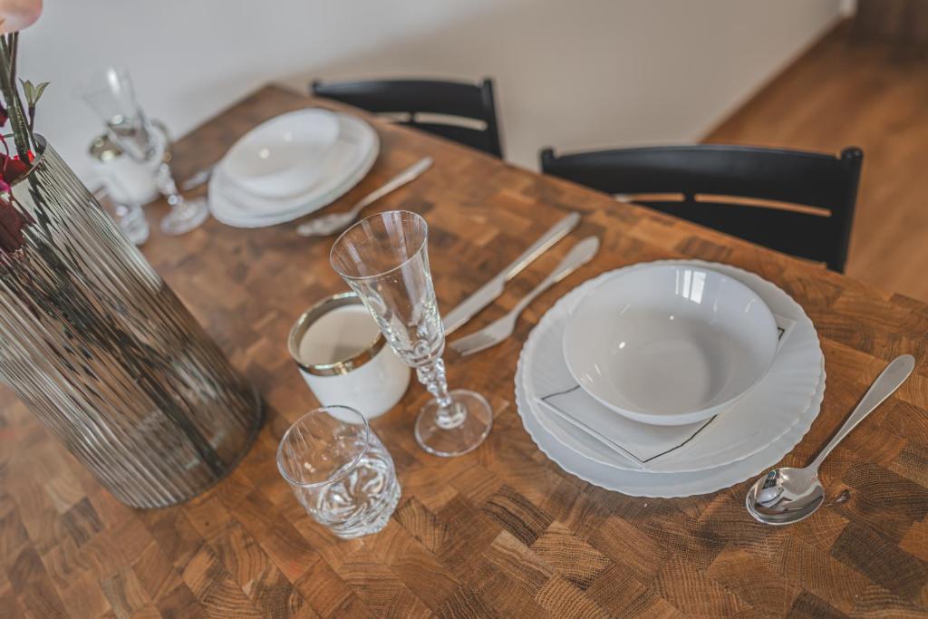 Fotografie z fotogalerie ubytování Luxusní Apartmán U Petrofa s vlastním parkovacím místem v destinaci Hradec Králové