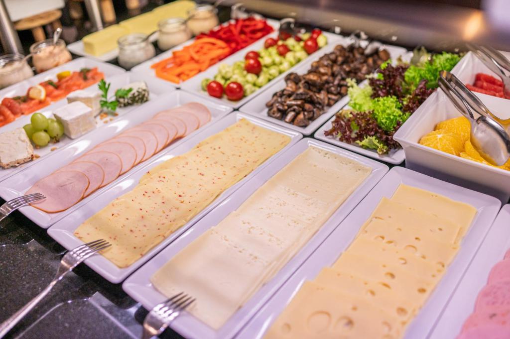 PhiLeRo Hotel Köln - Resim 19