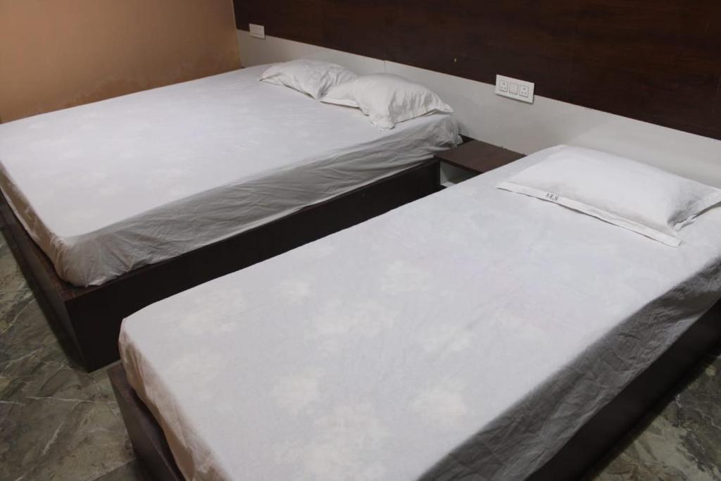Postel nebo postele na pokoji v ubytování Park Royale Hotel