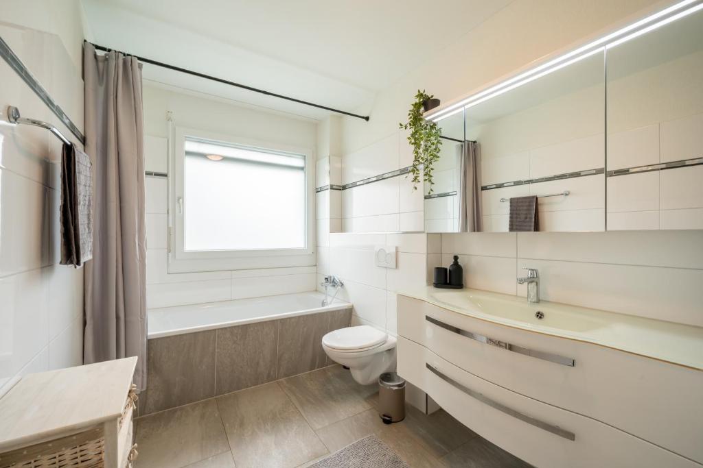 Koupelna v ubytování Swiss Suites
