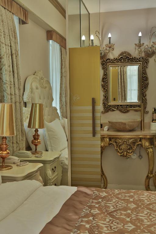 Elegance East Hotel - デラックスダブルルーム