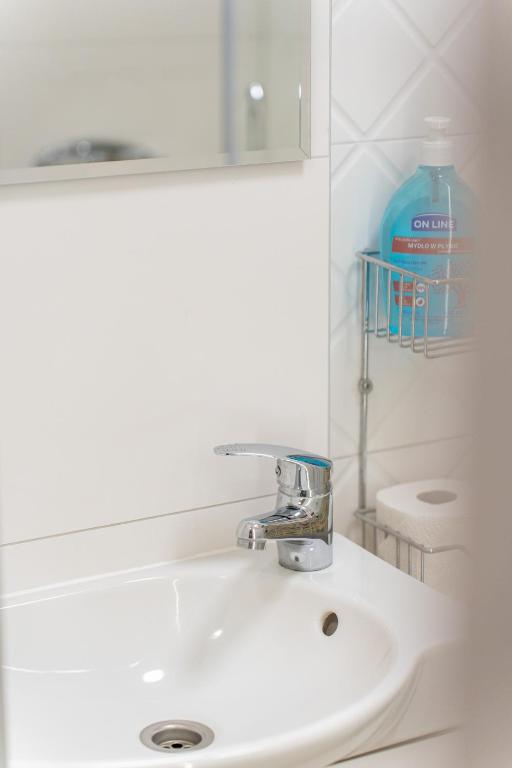 Kúpeľňa v ubytovaní Apartament Centrum 32m2 Kłodzko - Przyjaciół Ziemi Kłodzkiej