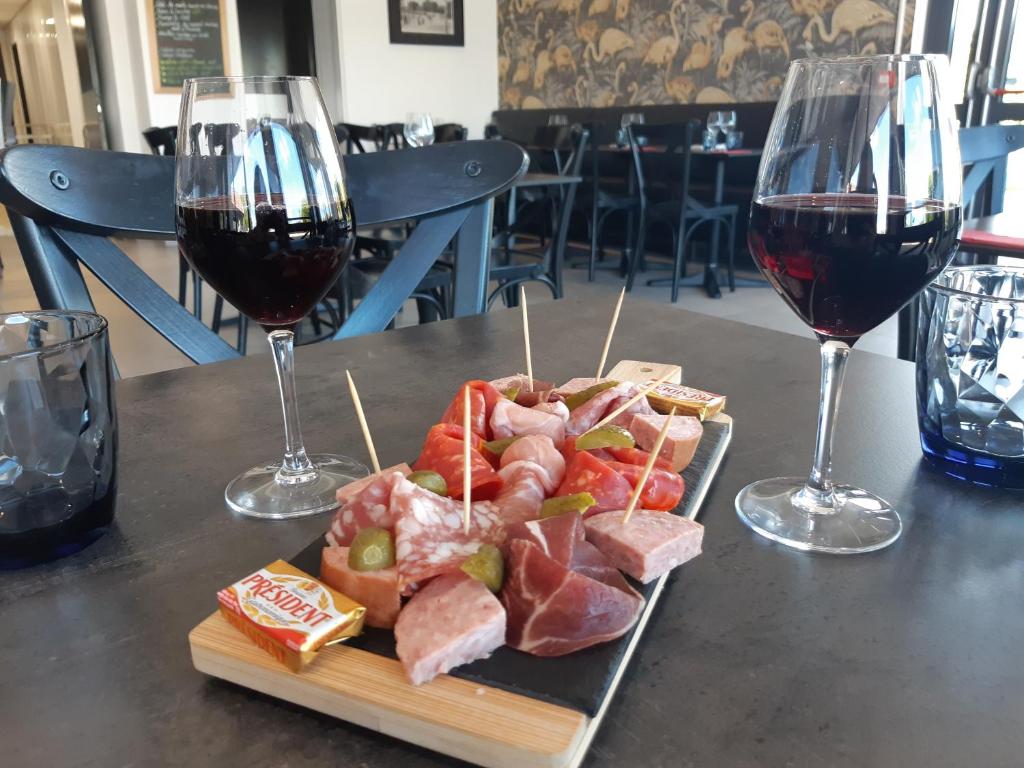 Brit Hotel Reims La Neuvillette - Resim 8