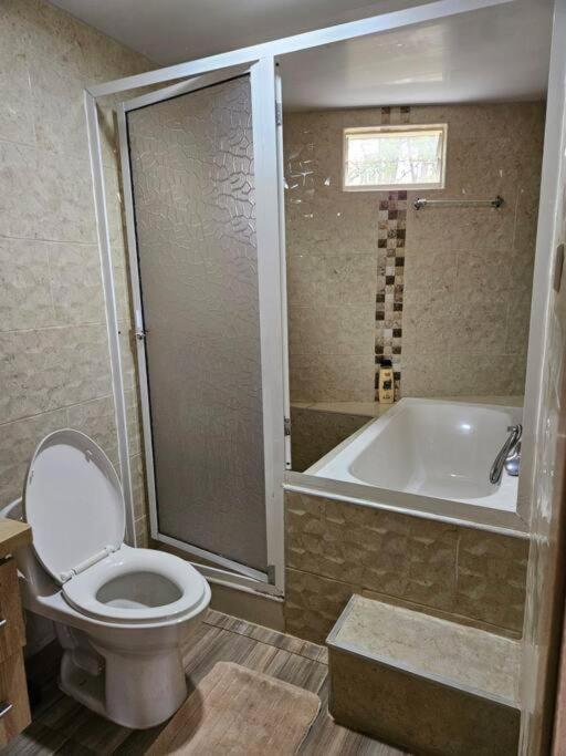 Koupelna v ubytování Apartamento familar moderno al sur de Buga