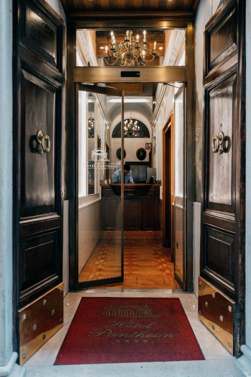 Hotel Pantheon - Resim 9