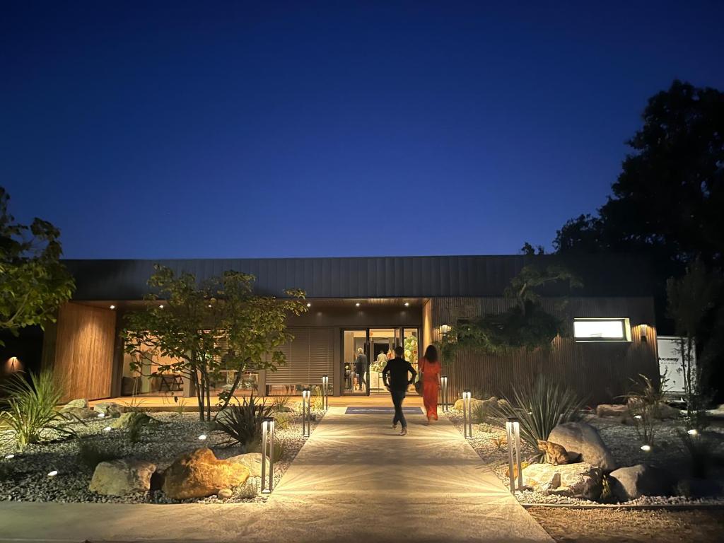 Foto dalla galleria di Hôtel & Séminaire Le Patio Occitan - Toulouse Ouest - La Ramée a Cugnaux