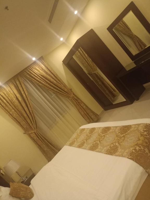 Rolana Furnished Apartments - Appartement Classique D'une Chambre Avec Lit King