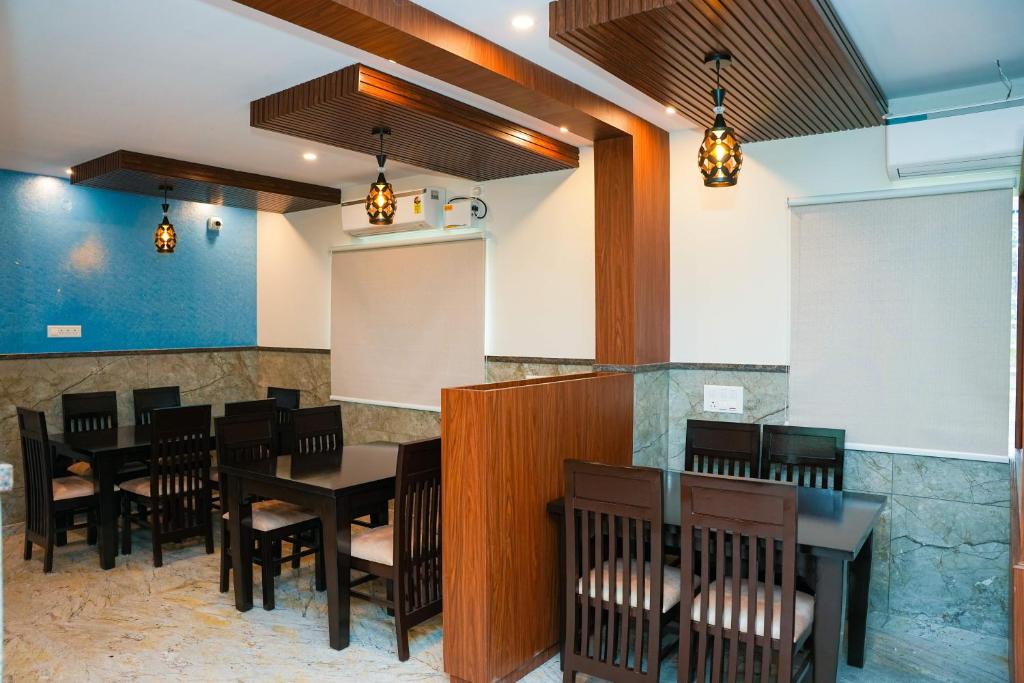Posezení v ubytování Hotel Skylights Bangalore Airport