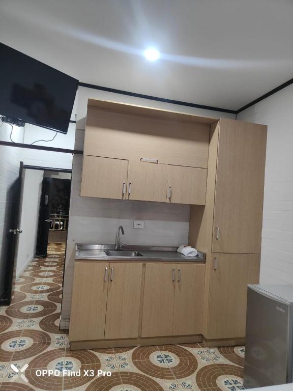 Kuchyň nebo kuchyňský kout v ubytování Hotel Hollywood Paradise ZF