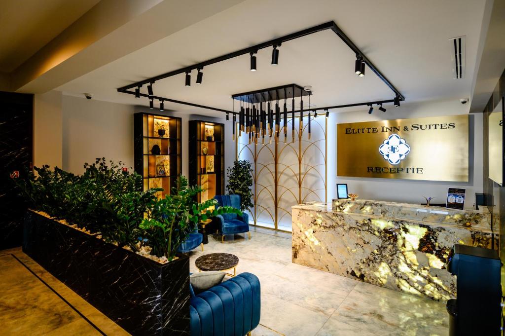 Posezení v ubytování Elitte Inn & Suites