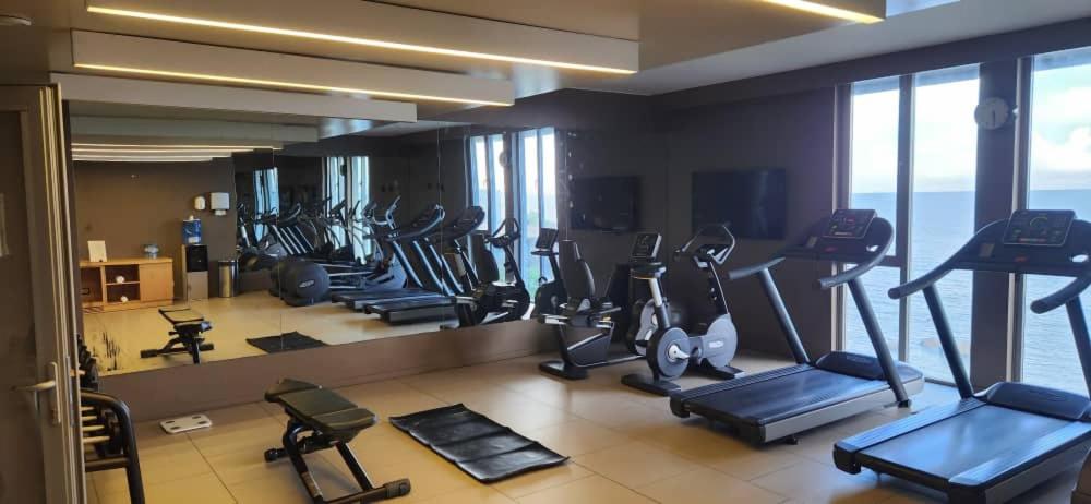 Fitness centrum a/nebo fitness zařízení v ubytování Noom Hotel Conakry