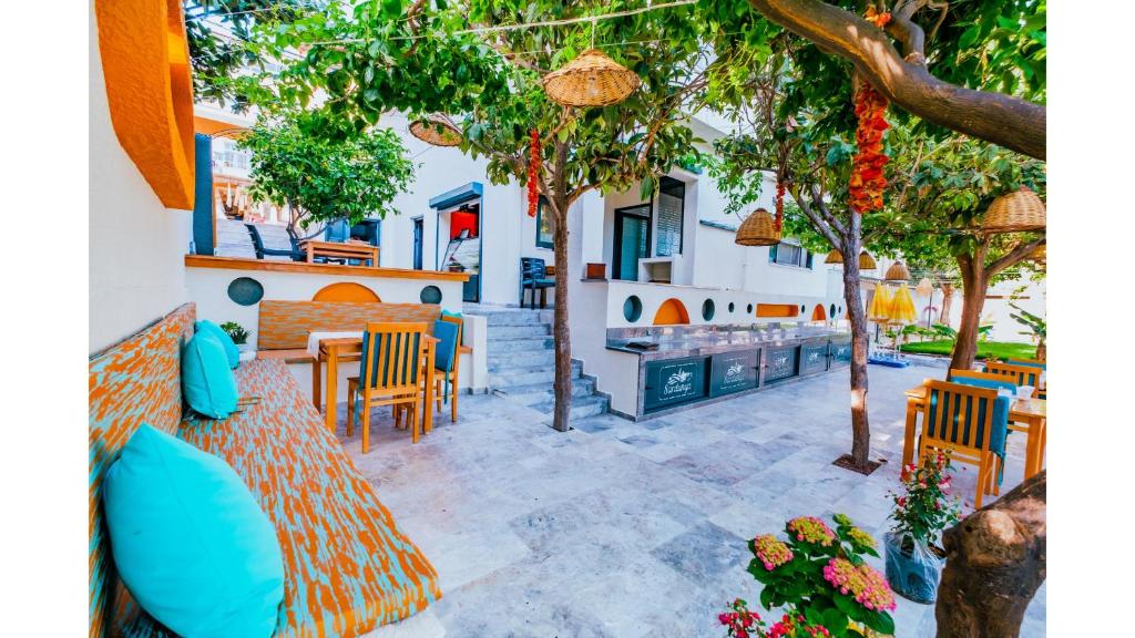 Sardunya Otel ARKA BİNA