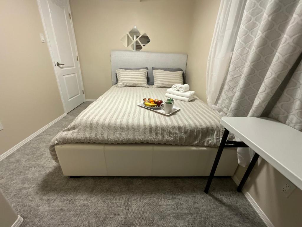 Postel nebo postele na pokoji v ubytování Cozy Comfort rooms in Nanaimo