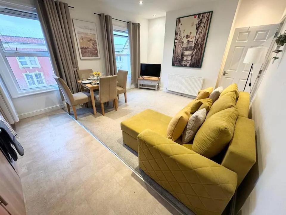Lovely Central 1BR Flat, Bristol (updated prices 2026)
