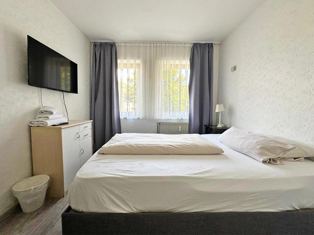 Hotel Rennekamp - Eenpersoonskamer Met Gedeelde Badkamer