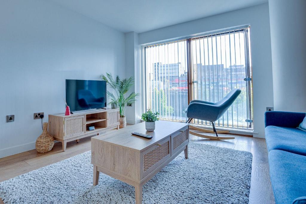 TV a/nebo společenská místnost v ubytování Stay Yorkshire City Centre Apartments