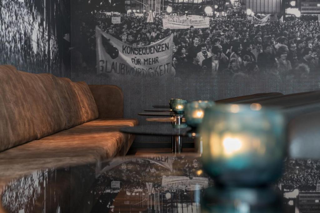 Posezení v ubytování Motel One Leipzig-Nikolaikirche