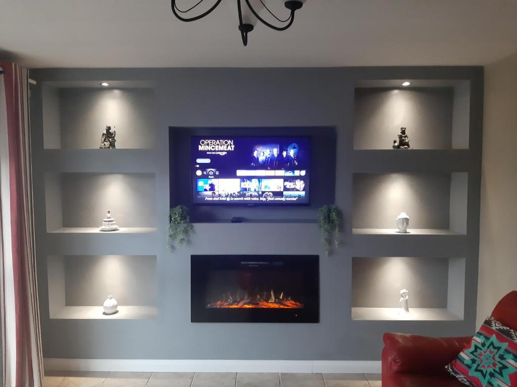 TV a/nebo společenská místnost v ubytování Shore View
