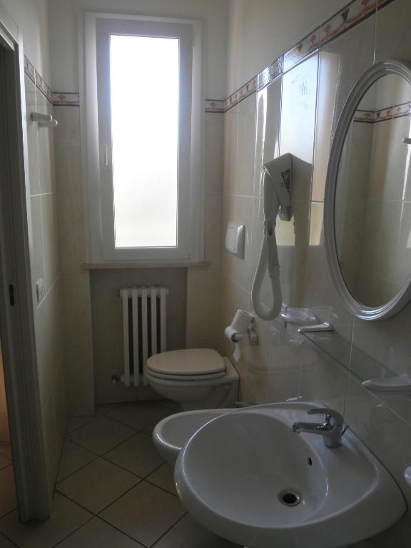 Koupelna v ubytování Hotel Prestige