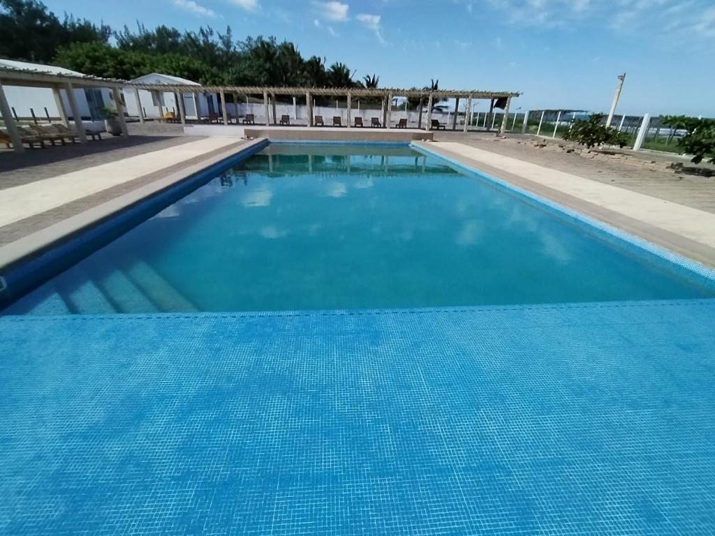 Bazén v ubytování Hotel Villas Xali nebo v jeho okolí