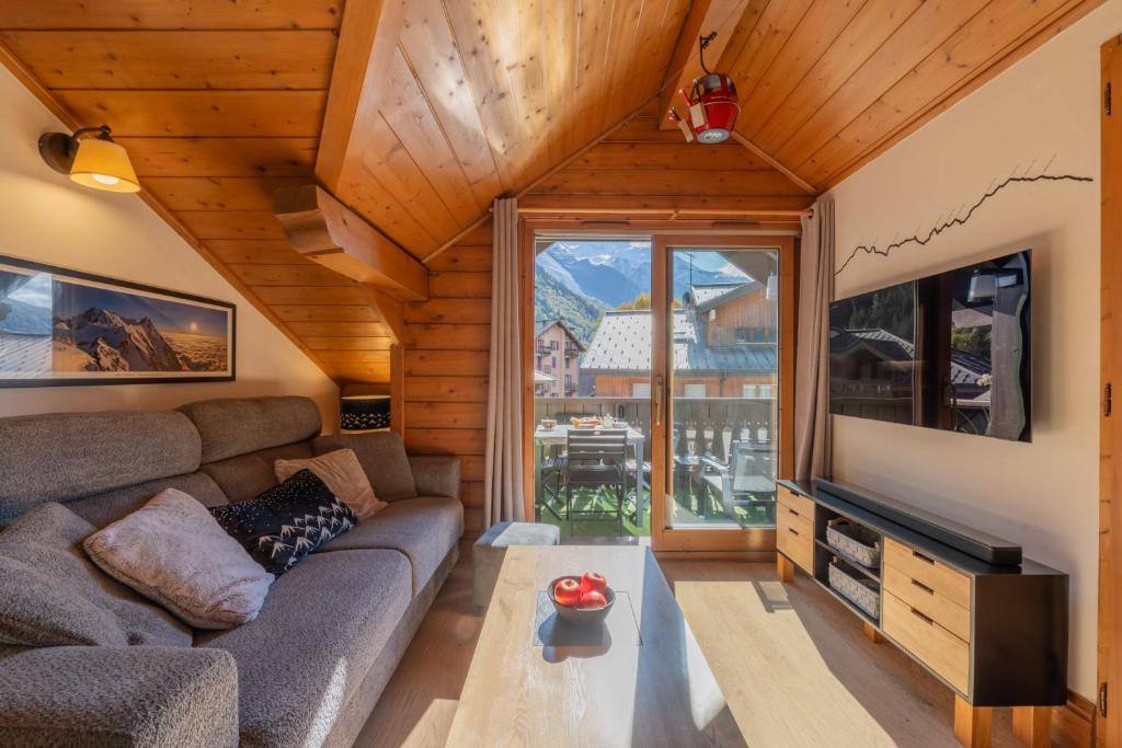 Televízia a/alebo spoločenská miestnosť v ubytovaní La Ginabelle - Sauna & Swimming pool - Happy Rentals