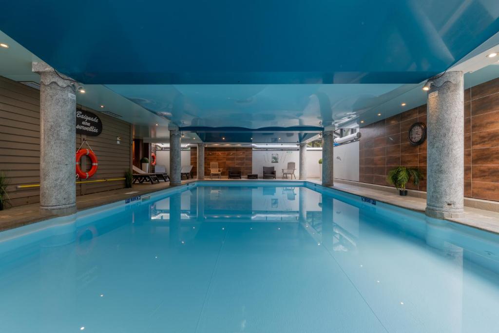 Bazén v ubytovaní La Ginabelle - Sauna & Swimming pool - Happy Rentals alebo v jeho blízkosti