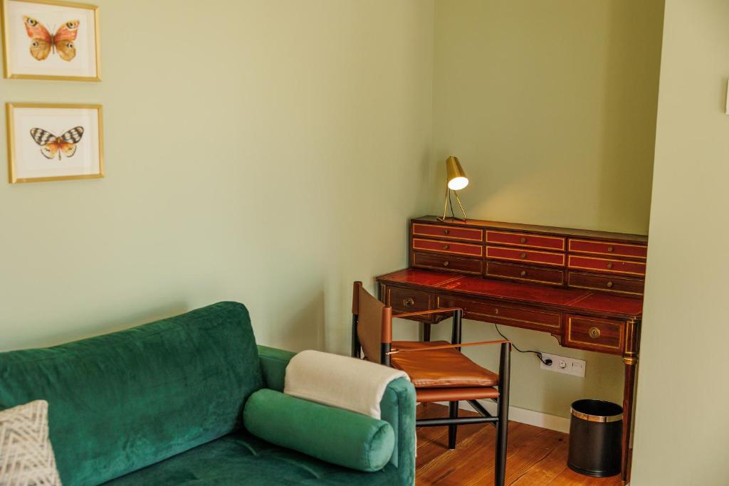 Solar dos Cantos Botanic House & Garden - 17