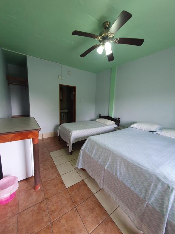 River Park Inn - Habitación Triple Básica