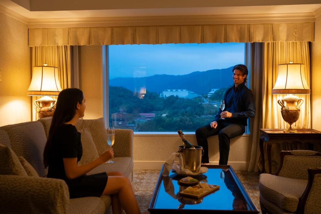 Nespecifikovaný výhled na hory nebo výhled na hory při pohledu z hotelu