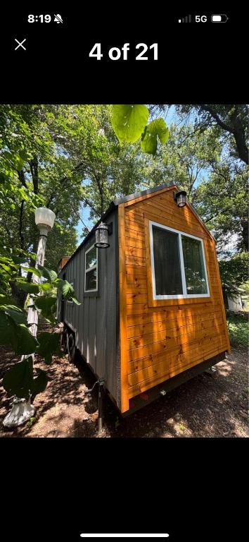 Shangrila Tiny Home near Dove Ridge Winery, Azle (updated prices 2026)