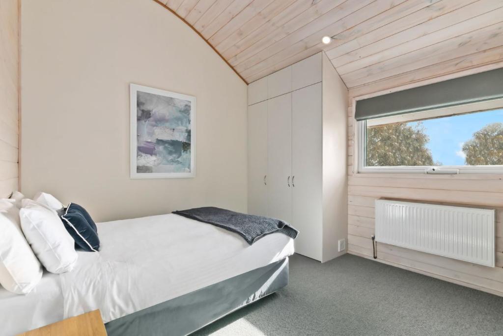 Postel nebo postele na pokoji v ubytování Silvertop Chalet