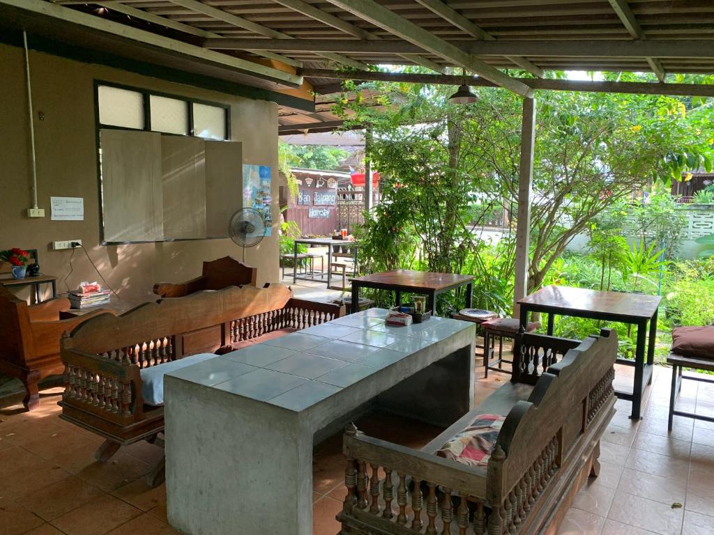 Posezení v ubytování บ้านใจแปงโฮมสเตย์ Ban Jaipang Homestay