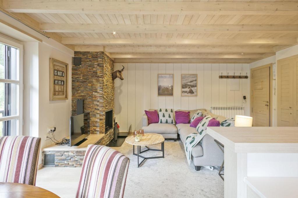 Posedenie v ubytovaní Luderna - Apartamento Val de Ruda B52 dera Montjòia