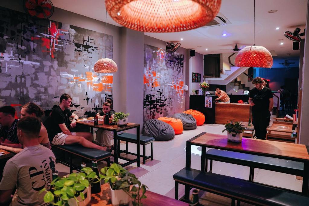 Majutusasutuse Base Backpackers külastajad