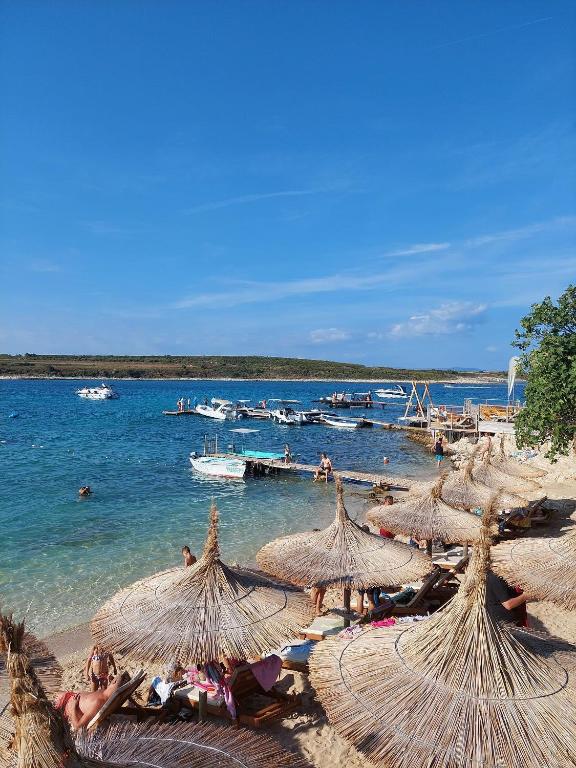 Zdjęcie z galerii obiektu Fewo mit Pool, Klimaanlage, WLAN, Grill, Außenterrasse in Pula w Puli