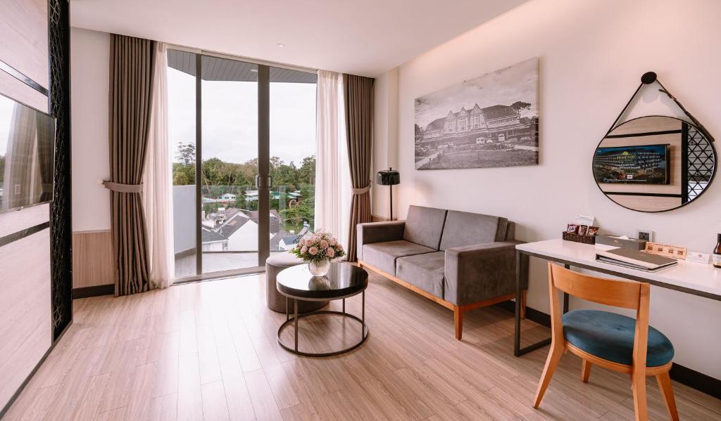 Golf Valley Hotel - 16