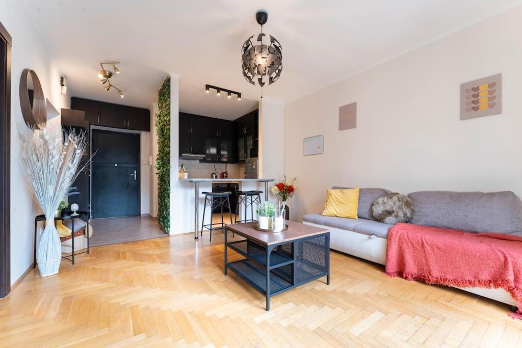 Bolero apartman 1074 Budapest, 8 Hársfa utca kép - 1