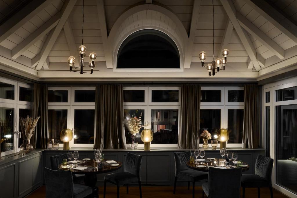 ERIKA Boutiquehotel Kitzbühelにあるレストランまたは飲食店