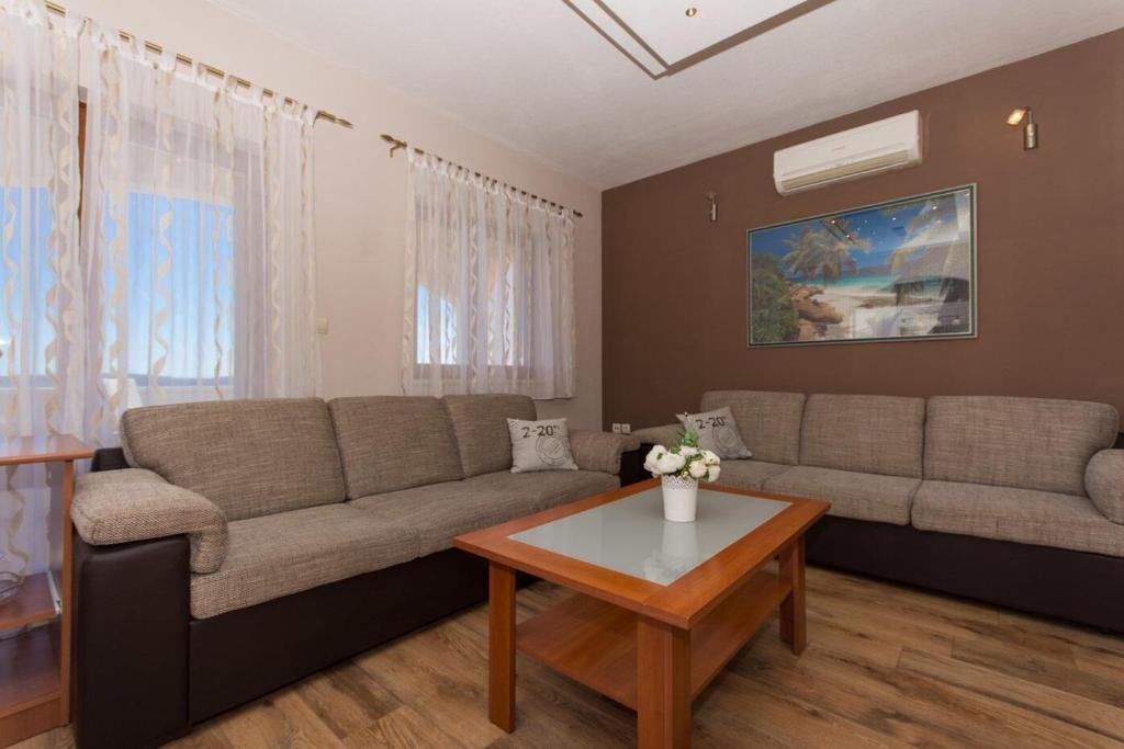 Posedenie v ubytovaní Apartment Marijan
