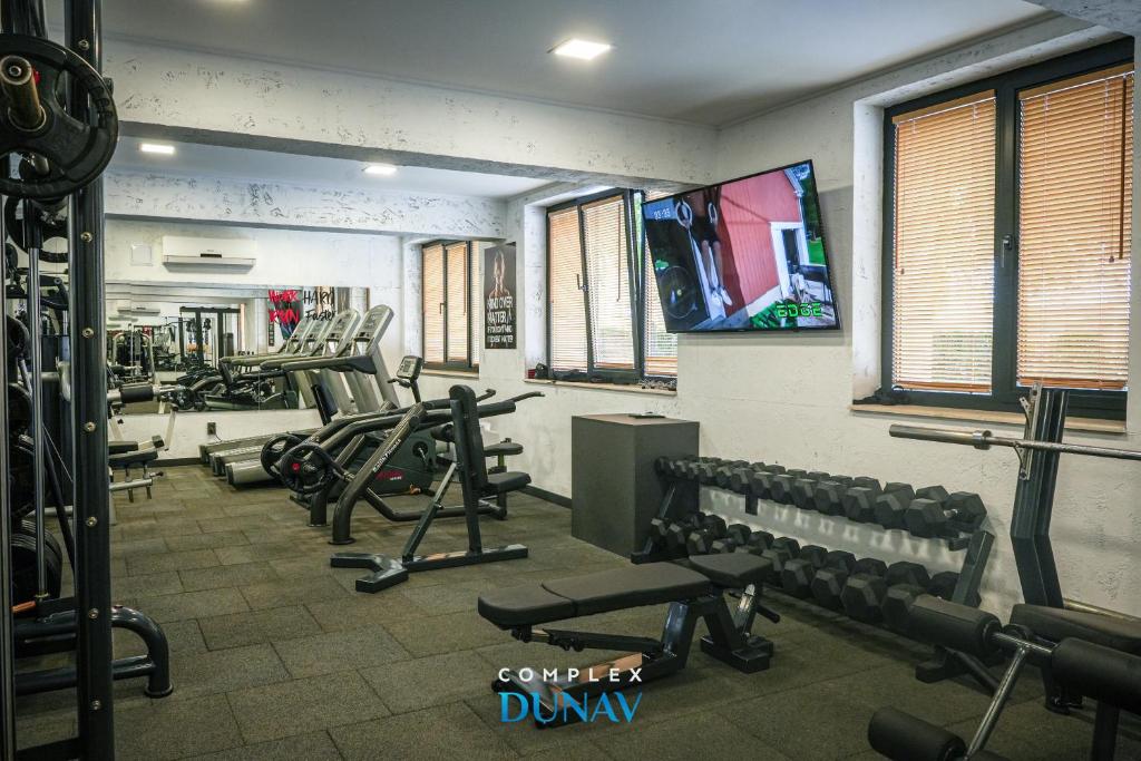 Fitness centrum a/nebo fitness zařízení v ubytování Комплекс Дунав
