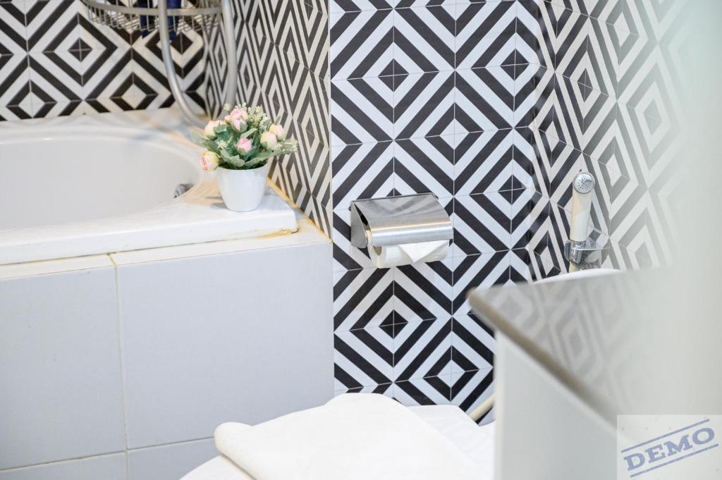 Koupelna v ubytování Luxe Paradise Suites Dich Vong Hau