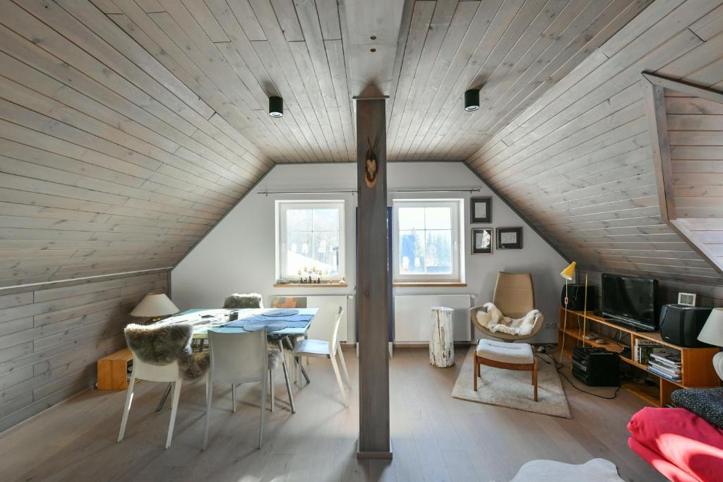 Posezení v ubytování Apartmán v srdci Krkonoš