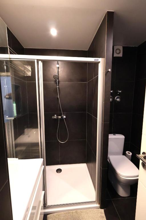 Apartment near train station - Resim 3