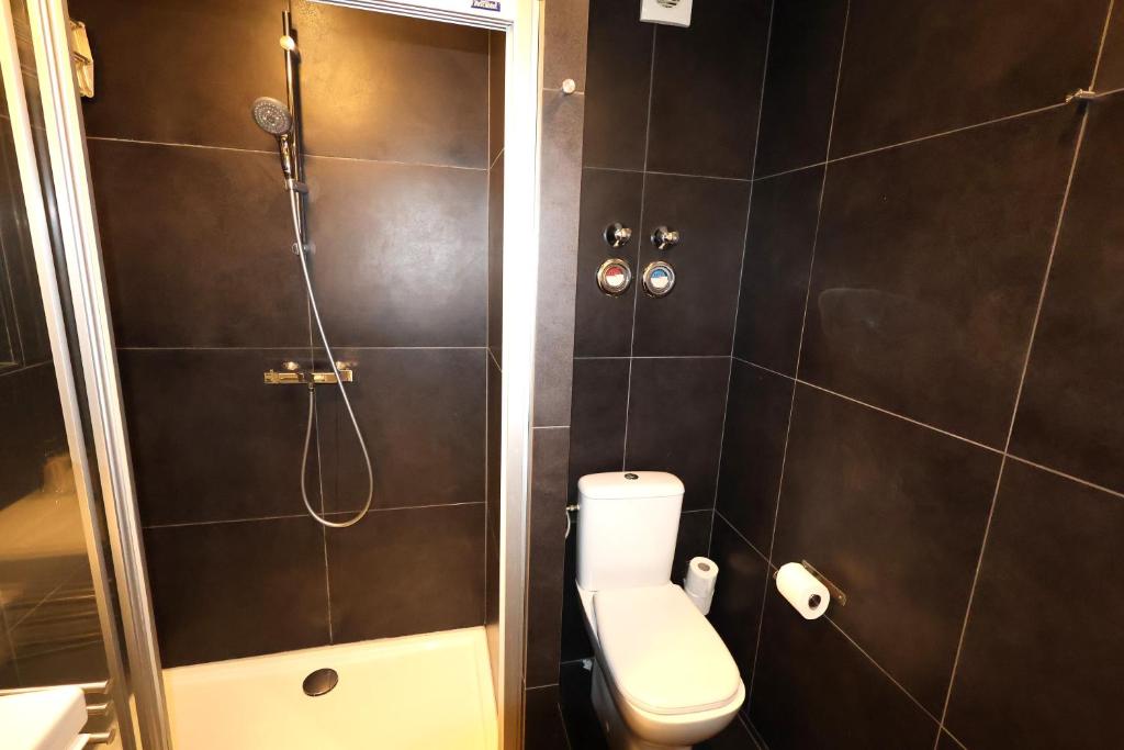 Apartment near train station - Resim 7