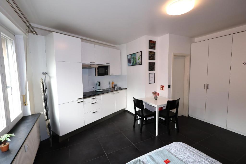 Apartment near train station - Resim 8