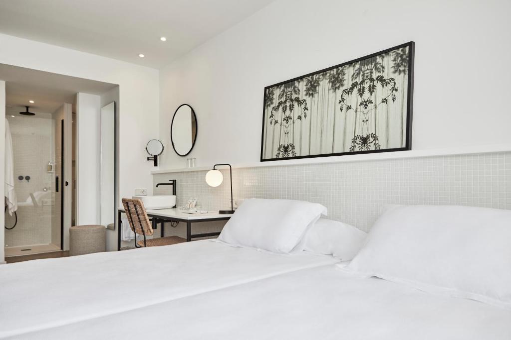A bed or beds in a room at HM Dunas Blancas