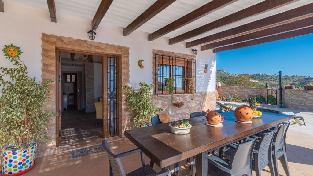 Balkon lub taras w obiekcie Cortijo El Manzano Salvatierra Torrox by Ruralidays