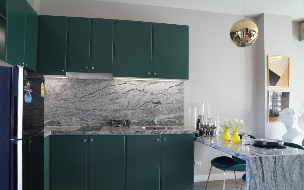 THE NINE THASALA - Resim 36