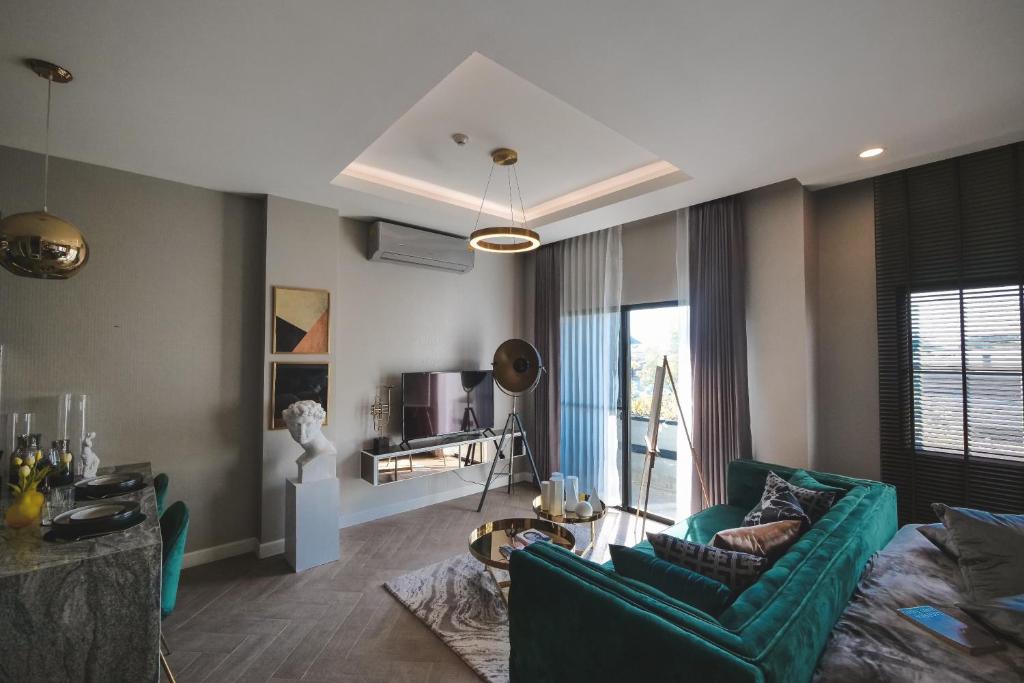 THE NINE THASALA - Resim 34